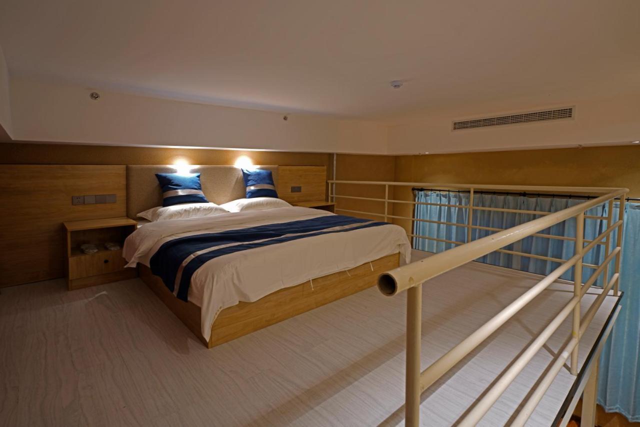 Zou Qu Ye Travel Hotel Чунцин Екстериор снимка